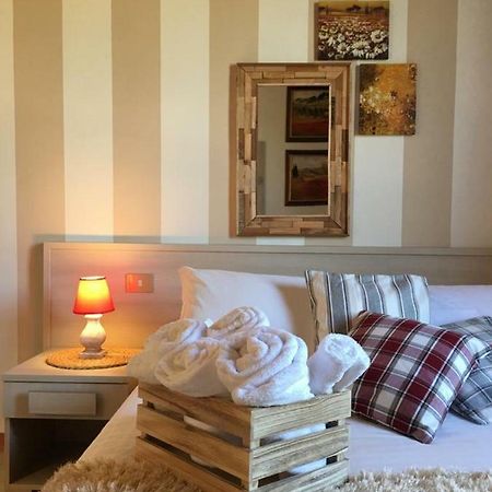 Il Giuggiolo Apartment Монталчино Екстериор снимка