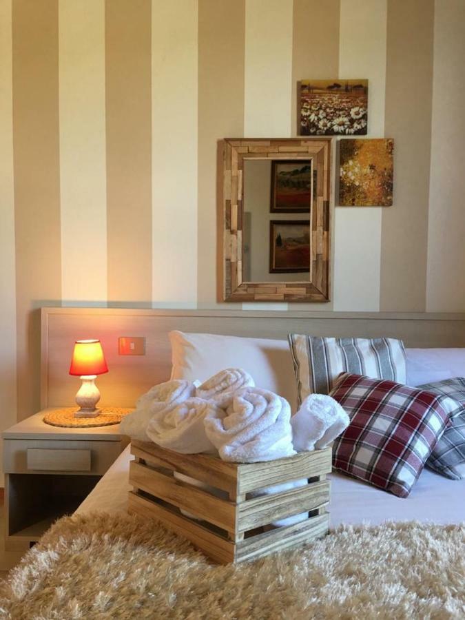 Il Giuggiolo Apartment Монталчино Екстериор снимка